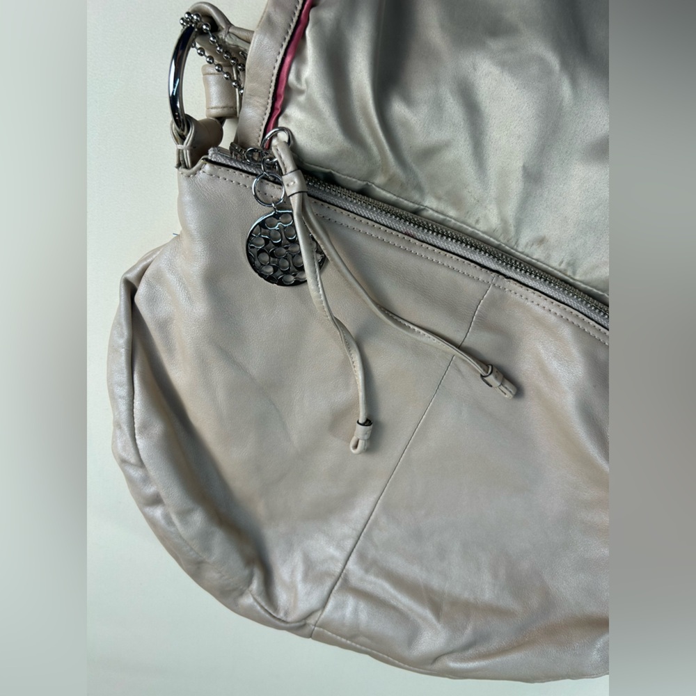 Coach Cream Shoulder Bag - Picture 7 of 12